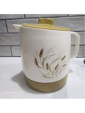 Quikut Wheat Pitcher Hot/Cold Vintage, 2 Qt Avocado Green